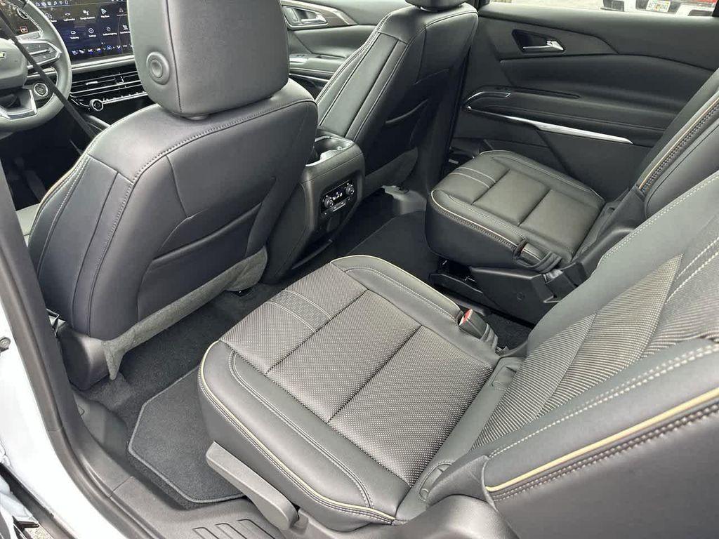 new 2026 Chevrolet Traverse car, priced at $55,285