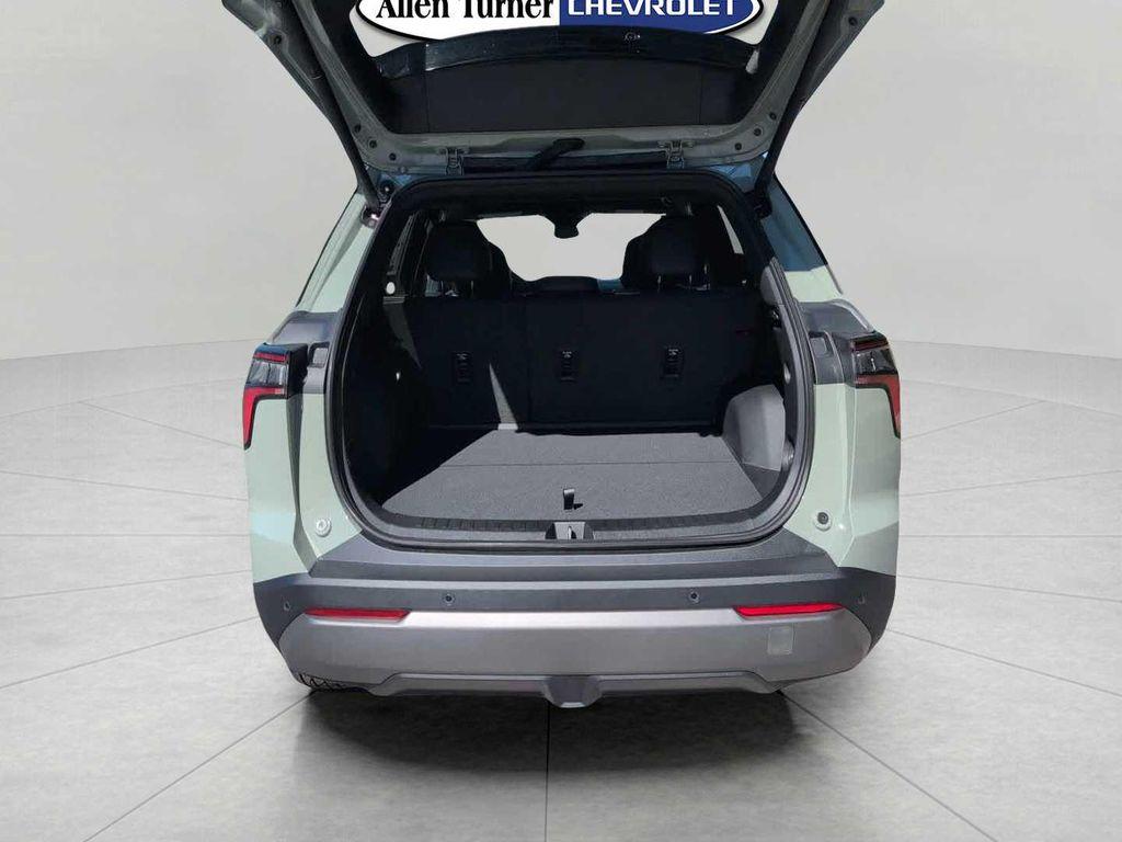 new 2026 Chevrolet Equinox car, priced at $29,502