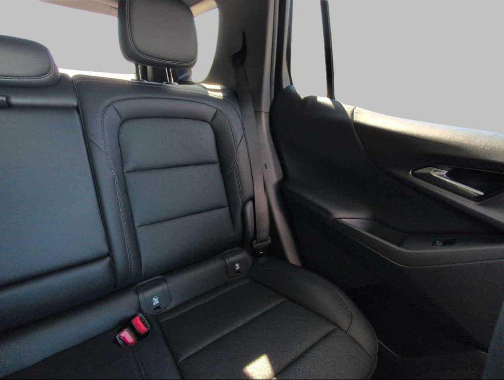 new 2026 Chevrolet Equinox car, priced at $29,502