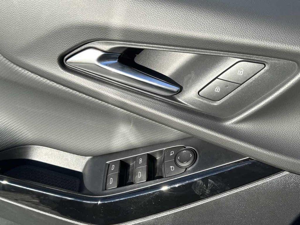 new 2026 Chevrolet Equinox car, priced at $30,514