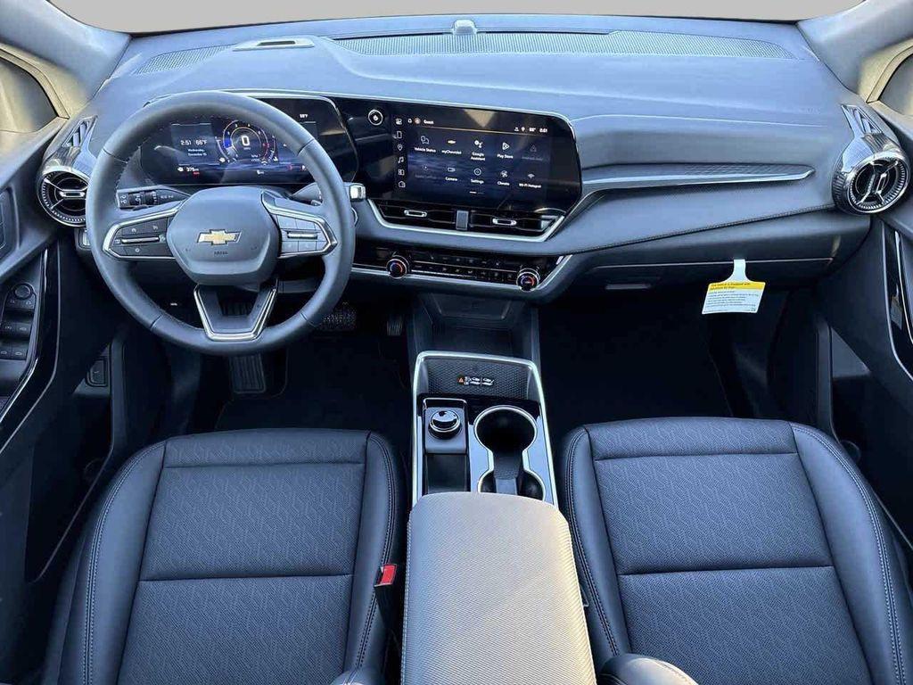 new 2026 Chevrolet Equinox car, priced at $30,514