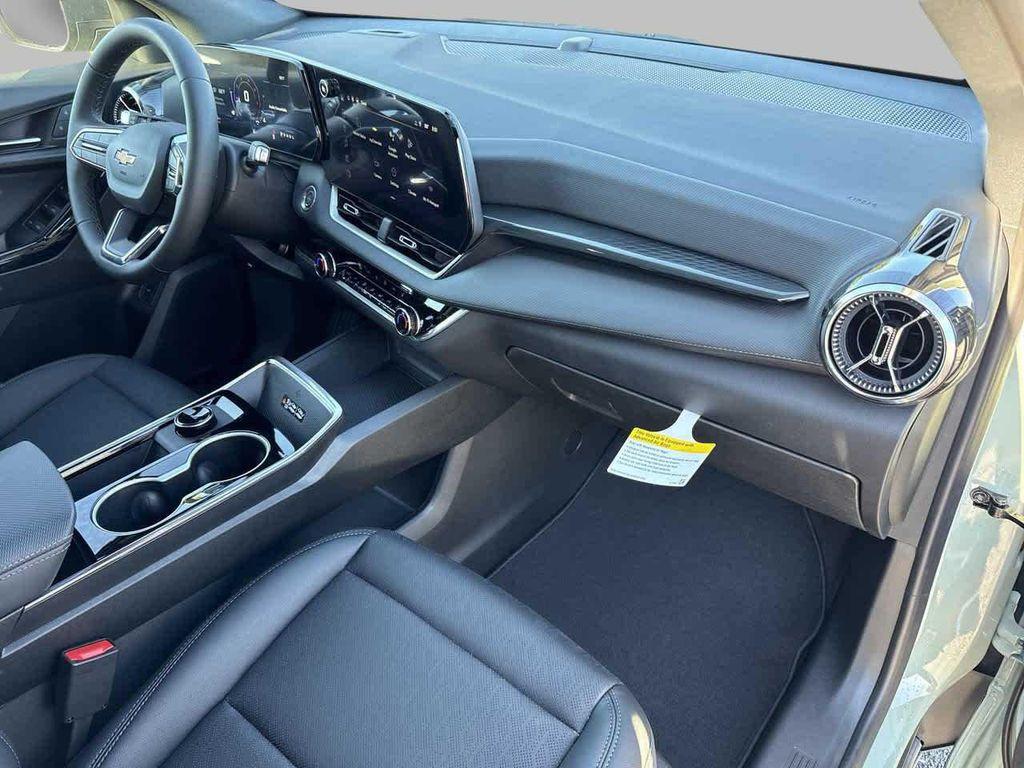 new 2026 Chevrolet Equinox car, priced at $30,514