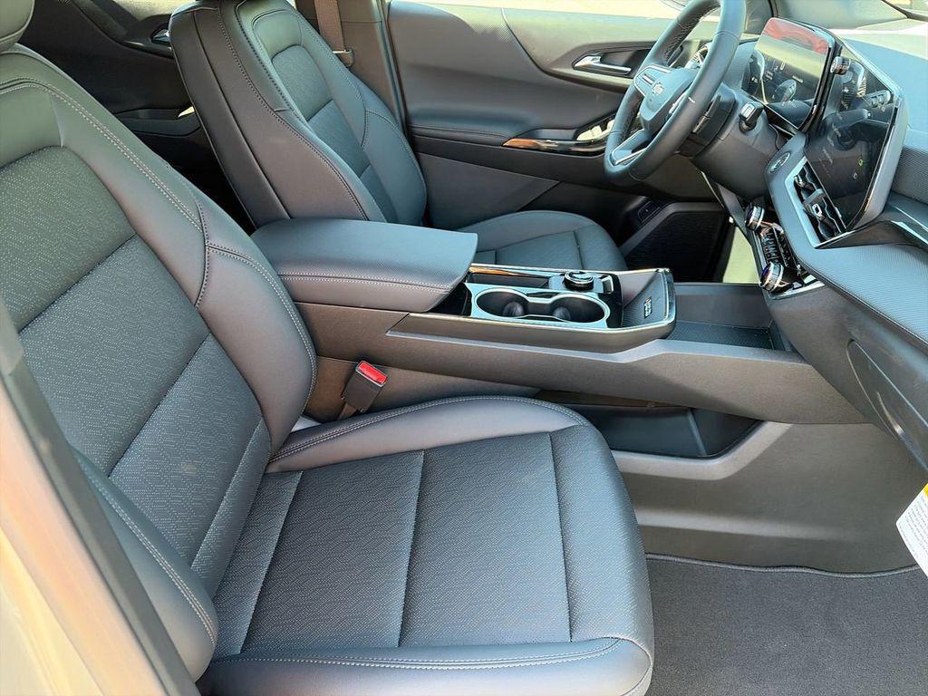 new 2026 Chevrolet Equinox car, priced at $31,790