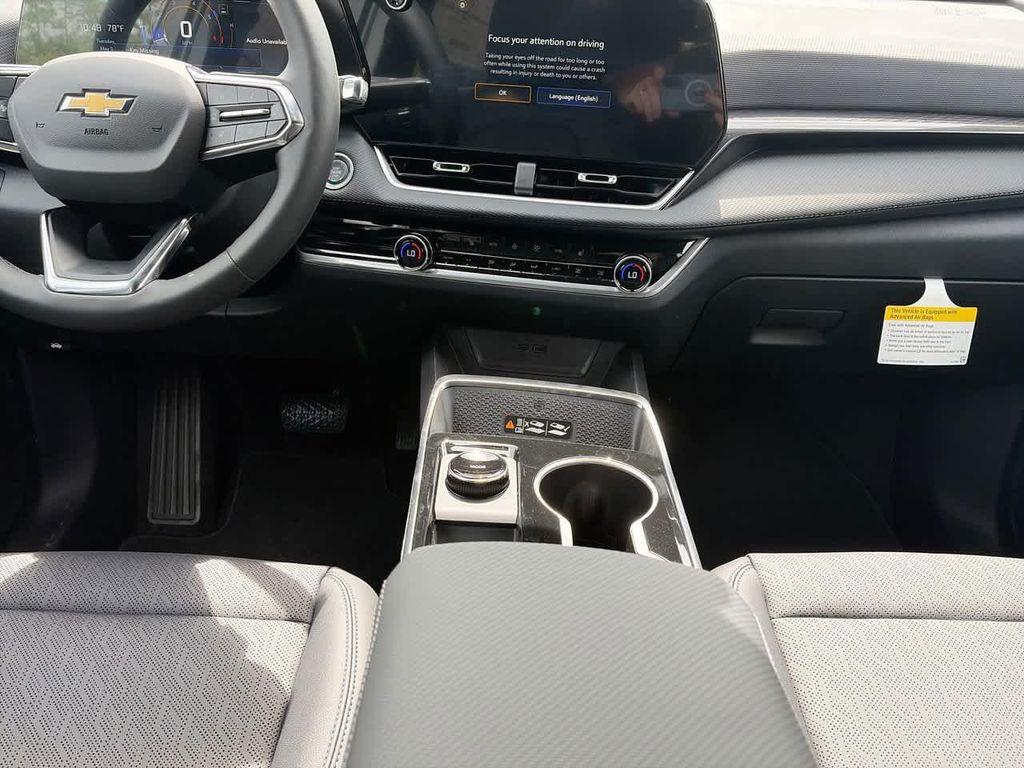 new 2026 Chevrolet Equinox car, priced at $34,790