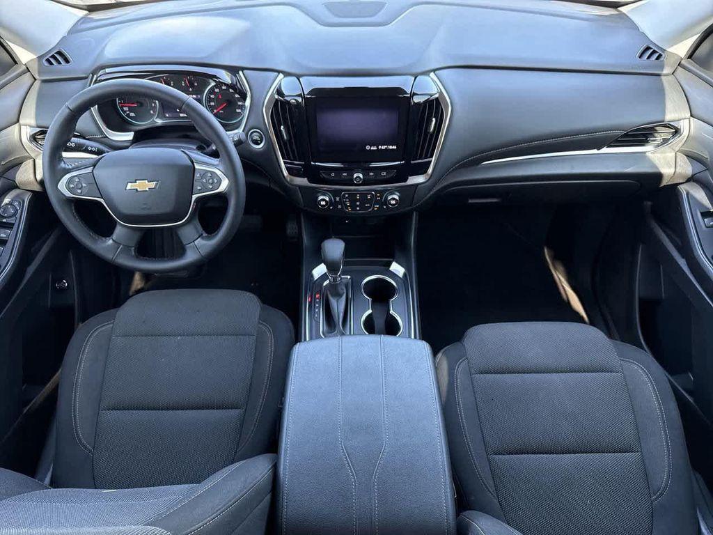 used 2021 Chevrolet Traverse car, priced at $19,899