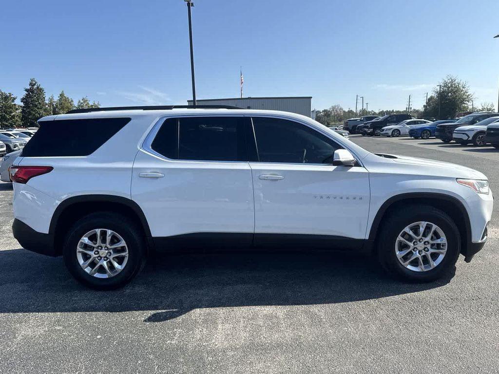 used 2021 Chevrolet Traverse car, priced at $19,899