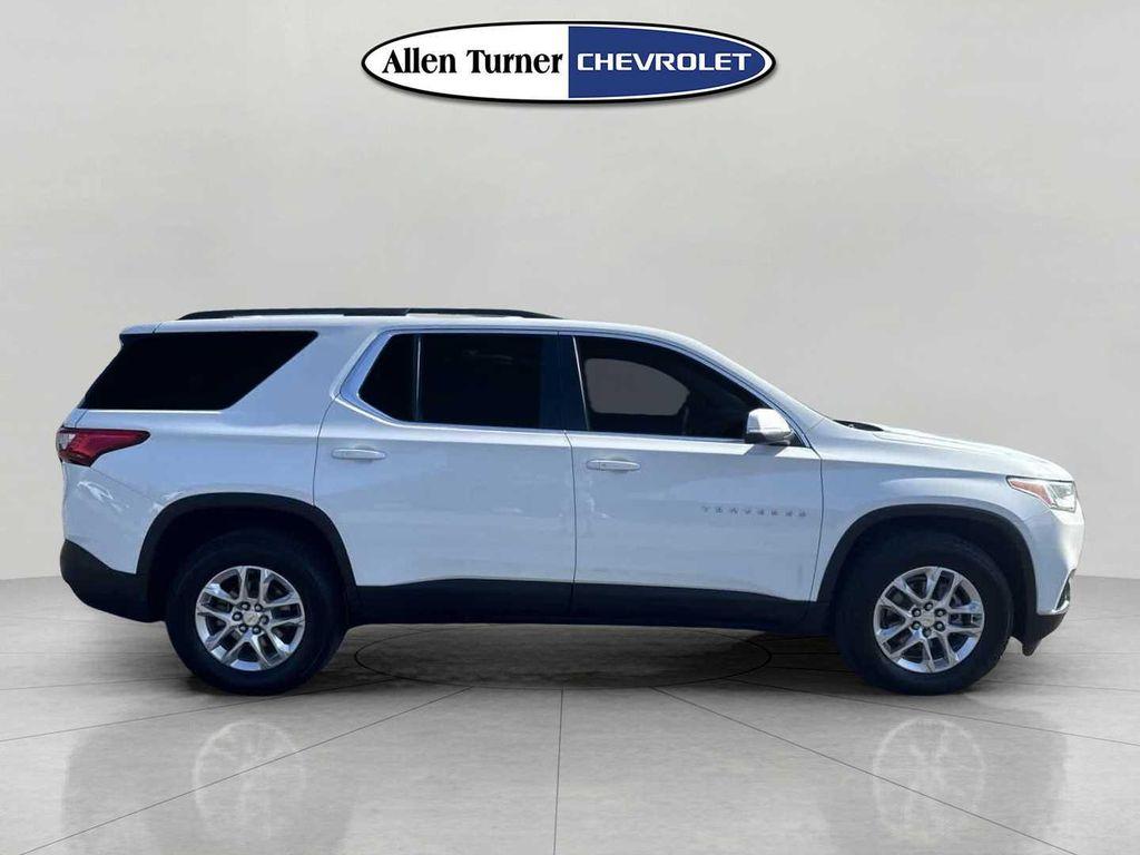 used 2021 Chevrolet Traverse car, priced at $19,899