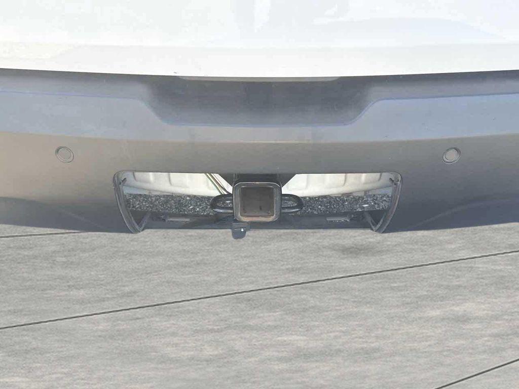 used 2021 Chevrolet Traverse car, priced at $19,899