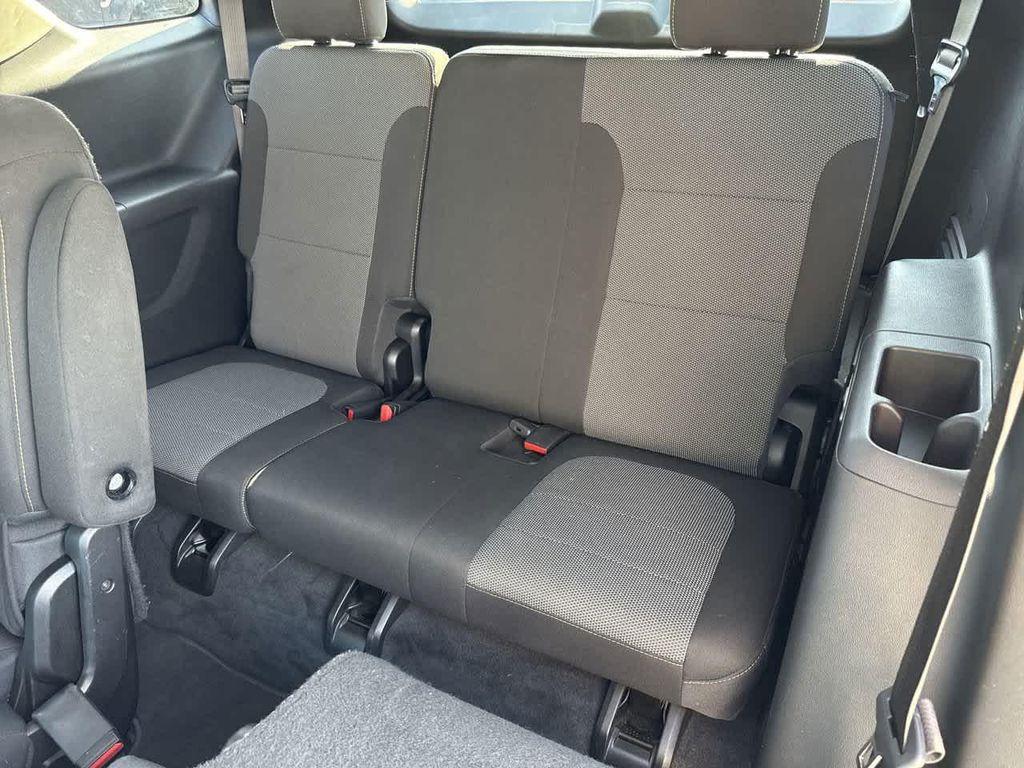 used 2021 Chevrolet Traverse car, priced at $19,899