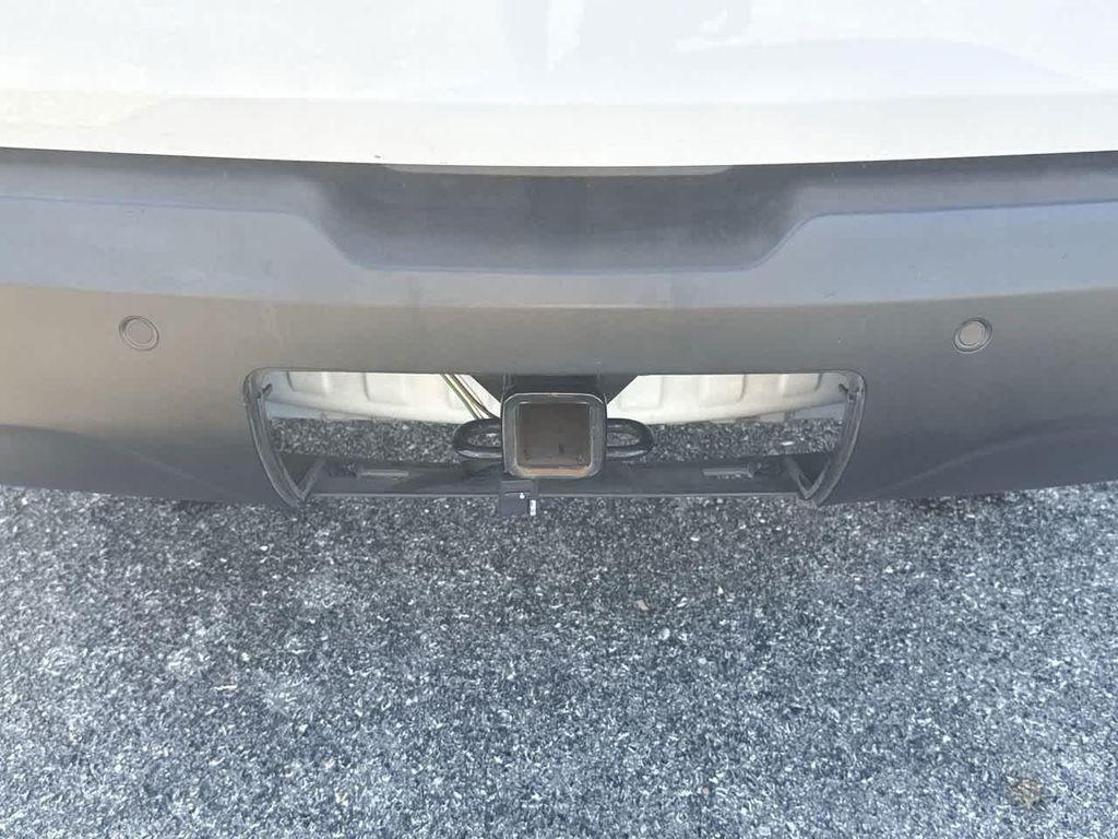 used 2021 Chevrolet Traverse car, priced at $19,899