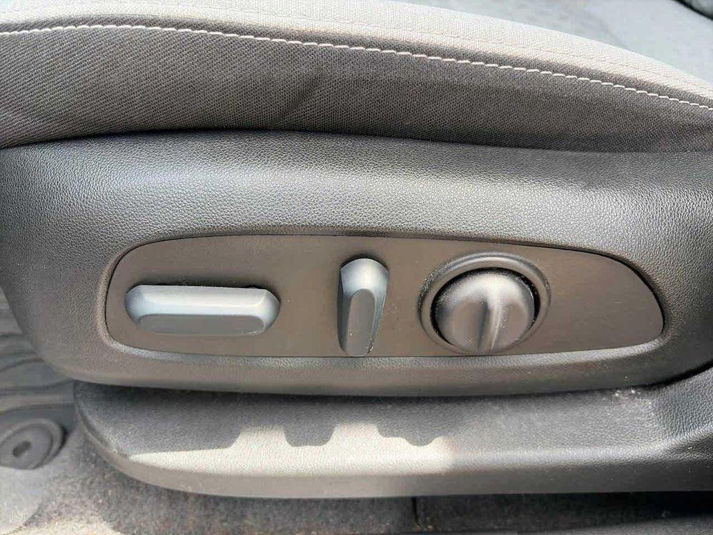 used 2022 Chevrolet Equinox car, priced at $20,142