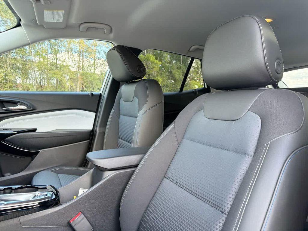 new 2026 Chevrolet Trax car, priced at $25,385