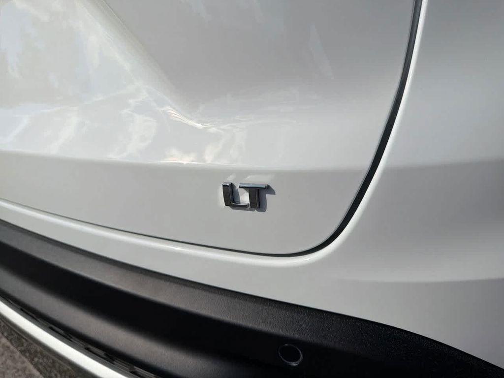 new 2026 Chevrolet Trax car, priced at $25,385