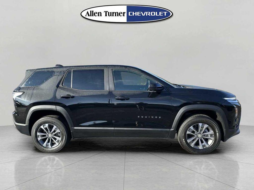 new 2026 Chevrolet Equinox car, priced at $30,376