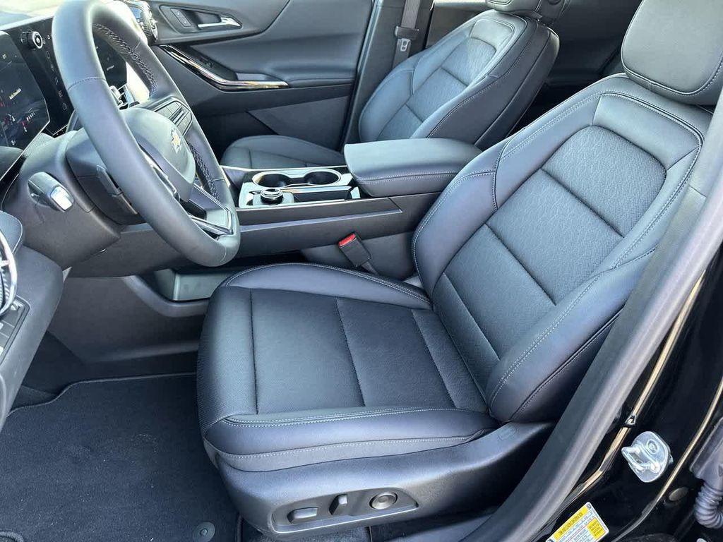 new 2026 Chevrolet Equinox car, priced at $30,490