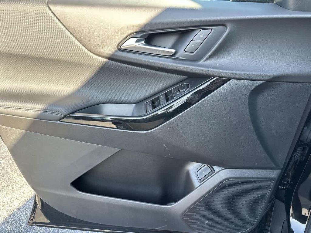 new 2026 Chevrolet Equinox car, priced at $30,490