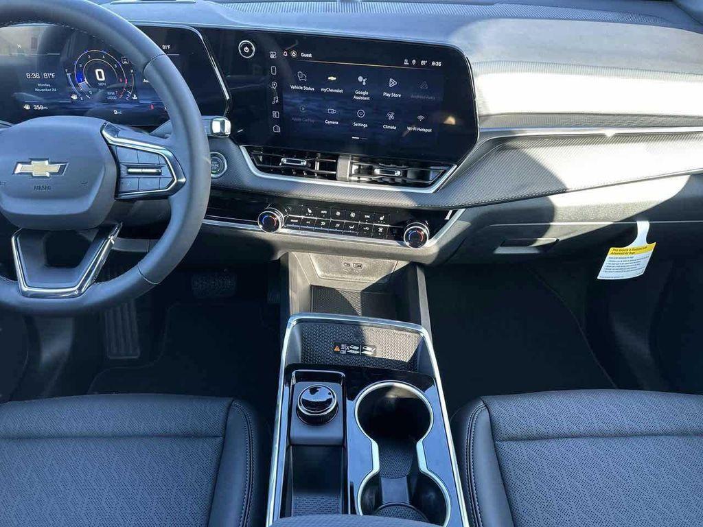 new 2026 Chevrolet Equinox car, priced at $30,376