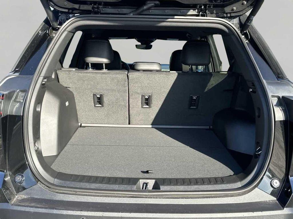 new 2026 Chevrolet Equinox car, priced at $30,376