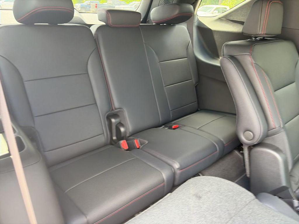 new 2026 Chevrolet Traverse car, priced at $52,115