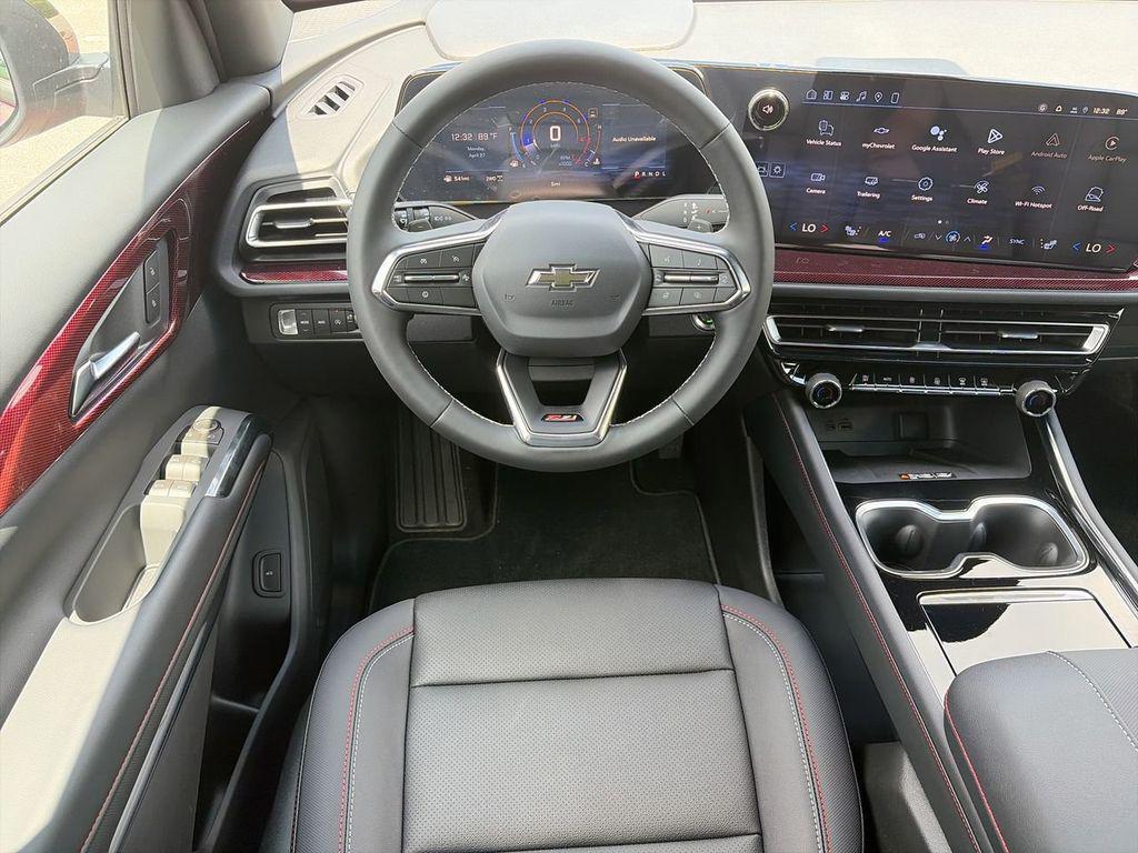 new 2026 Chevrolet Traverse car, priced at $52,115