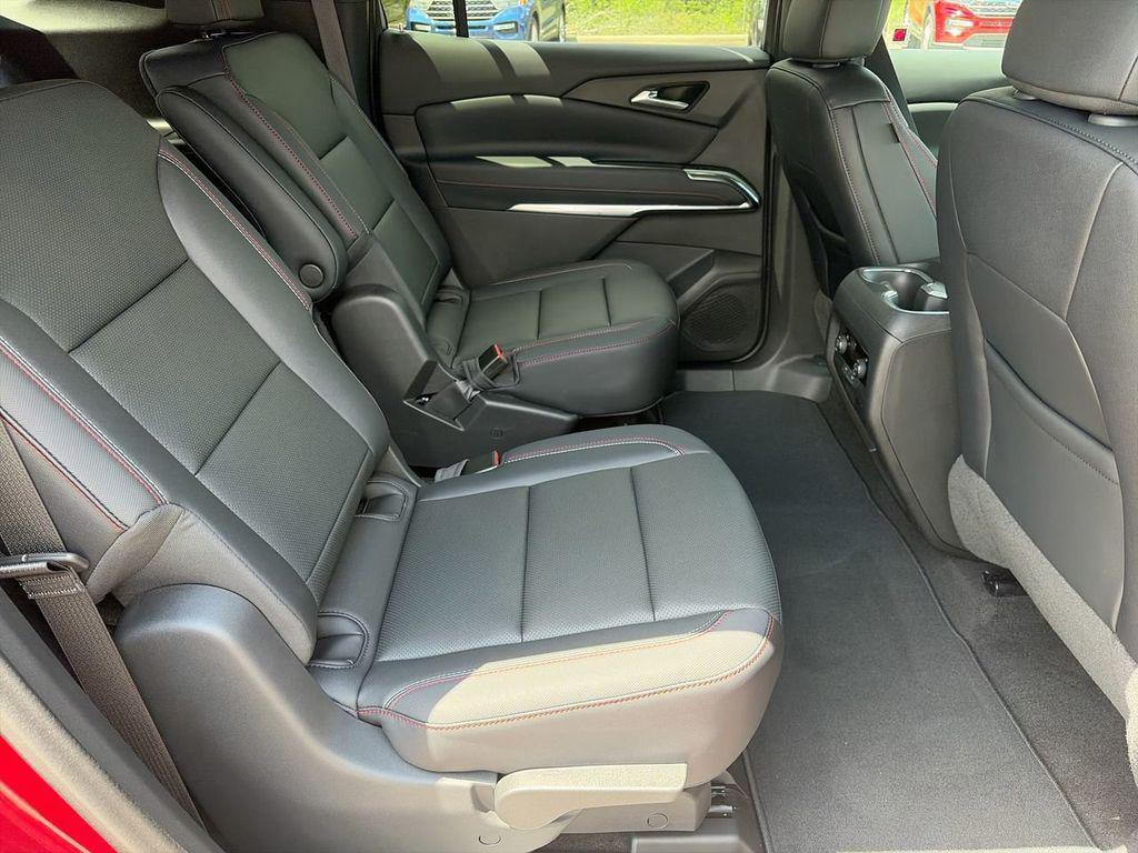 new 2026 Chevrolet Traverse car, priced at $52,115