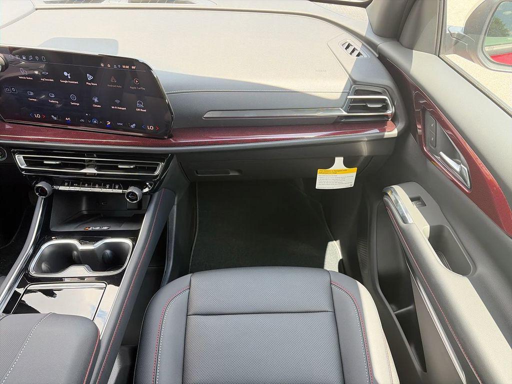 new 2026 Chevrolet Traverse car, priced at $52,115