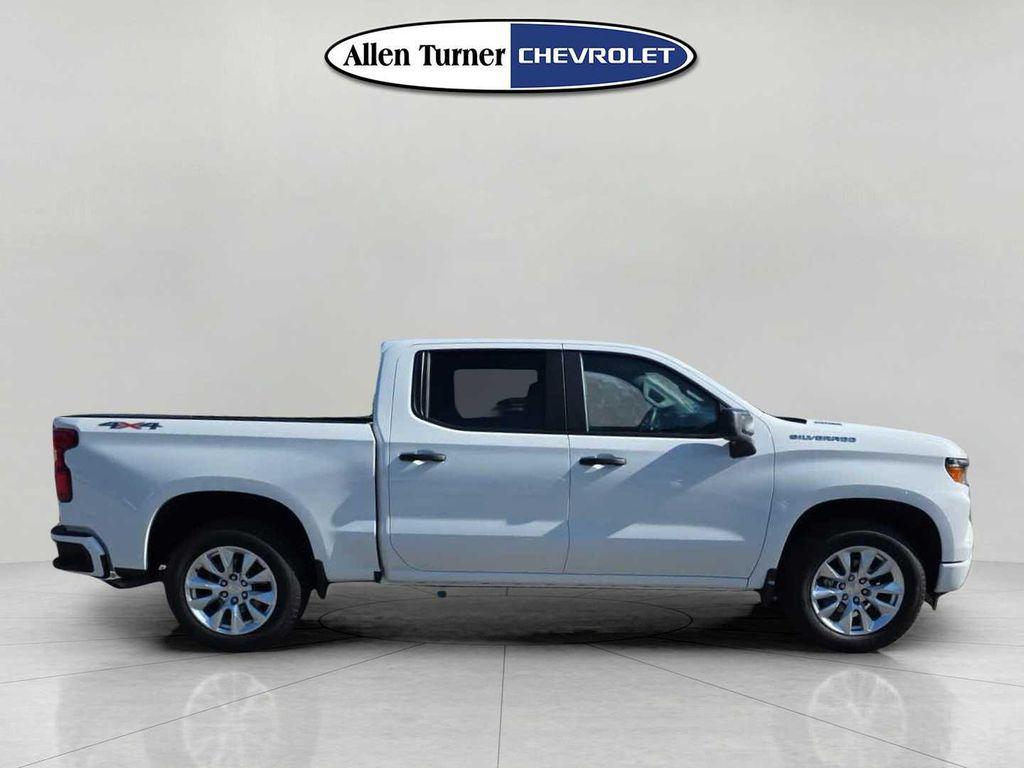 new 2026 Chevrolet Silverado 1500 car, priced at $41,560