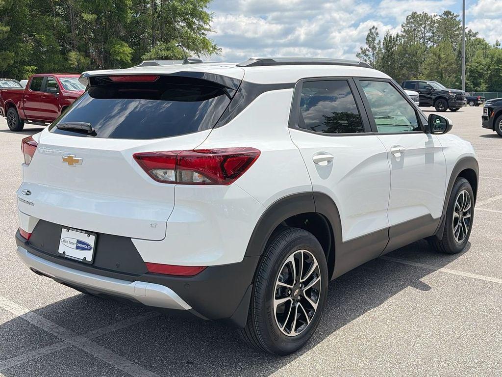 new 2026 Chevrolet TrailBlazer car, priced at $26,815