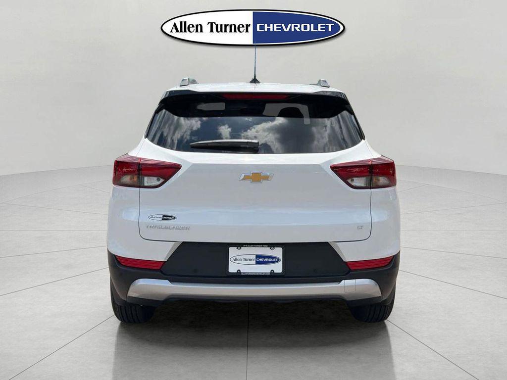 new 2026 Chevrolet TrailBlazer car, priced at $26,815