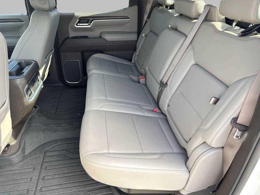 used 2022 GMC Sierra 1500 car, priced at $45,736