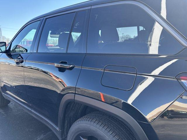 new 2026 Jeep Grand Cherokee car, priced at $49,776