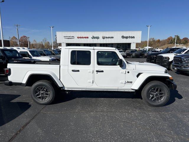 new 2026 Jeep Gladiator car, priced at $49,158
