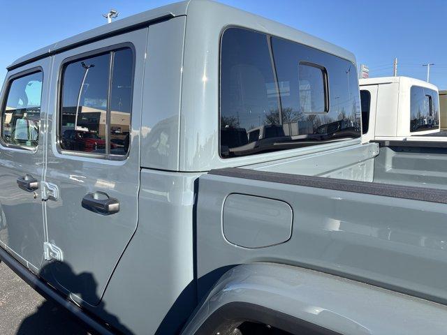 new 2026 Jeep Gladiator car, priced at $59,638