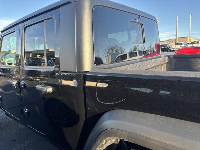new 2026 Jeep Gladiator car, priced at $45,303