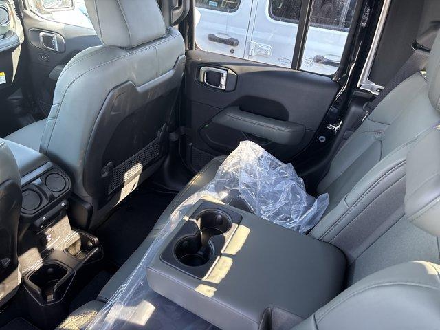 new 2026 Jeep Gladiator car, priced at $59,638