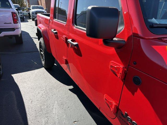 new 2026 Jeep Gladiator car, priced at $49,694