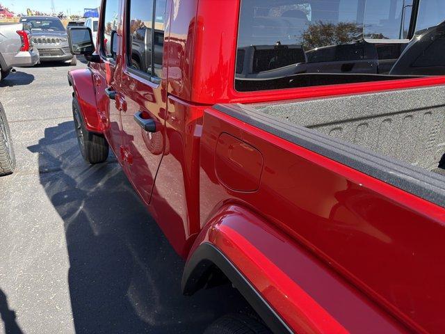 new 2026 Jeep Gladiator car, priced at $49,694