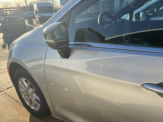 new 2026 Chrysler Pacifica car, priced at $44,800