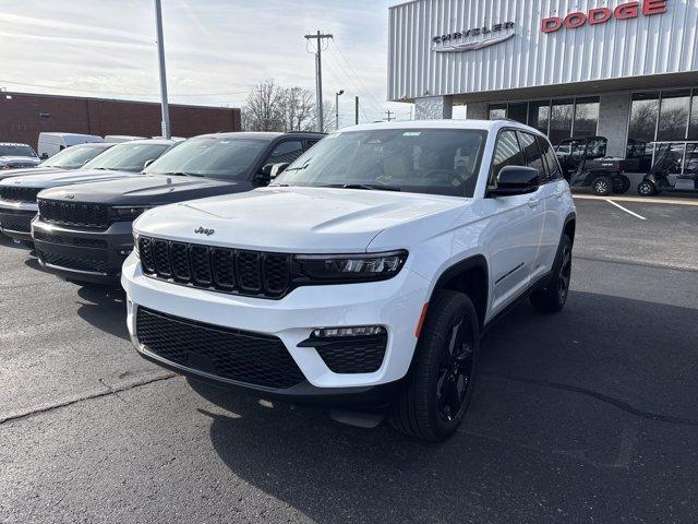 new 2025 Jeep Grand Cherokee car, priced at $47,065