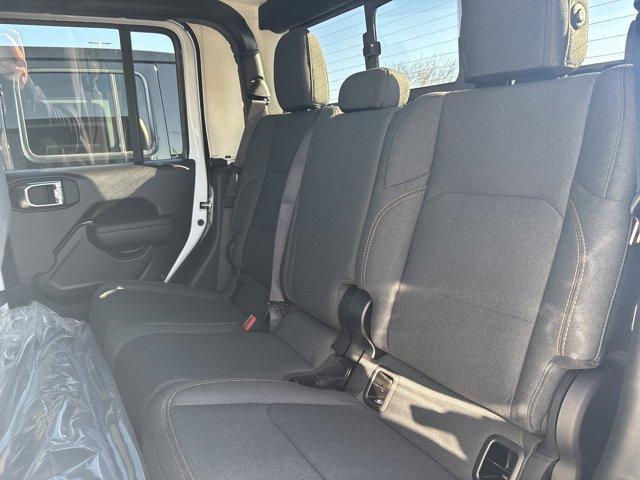 new 2026 Jeep Gladiator car, priced at $44,266