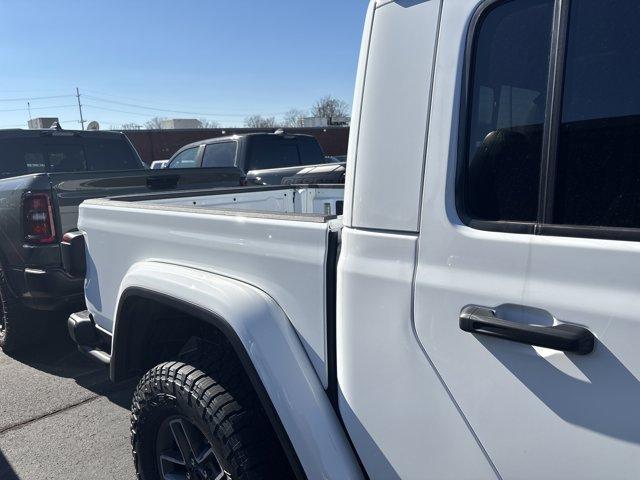 new 2026 Jeep Gladiator car, priced at $59,102