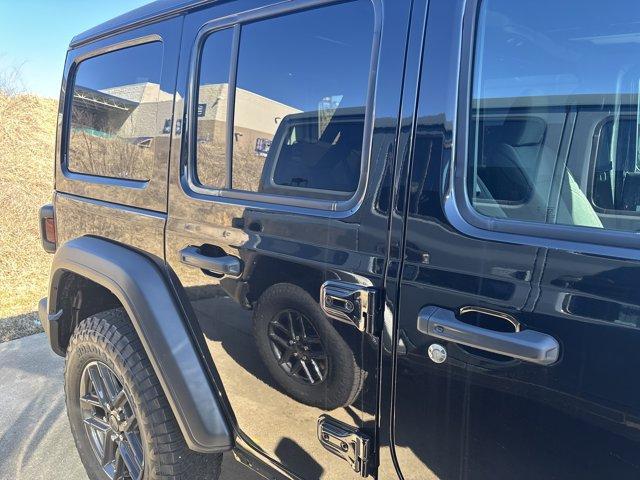 new 2026 Jeep Wrangler car, priced at $48,227