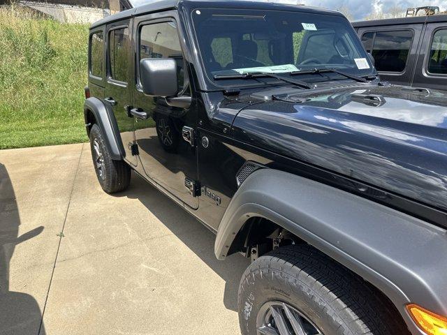 new 2025 Jeep Wrangler car, priced at $46,780