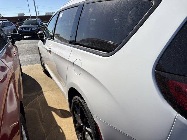 new 2026 Chrysler Pacifica car, priced at $54,996