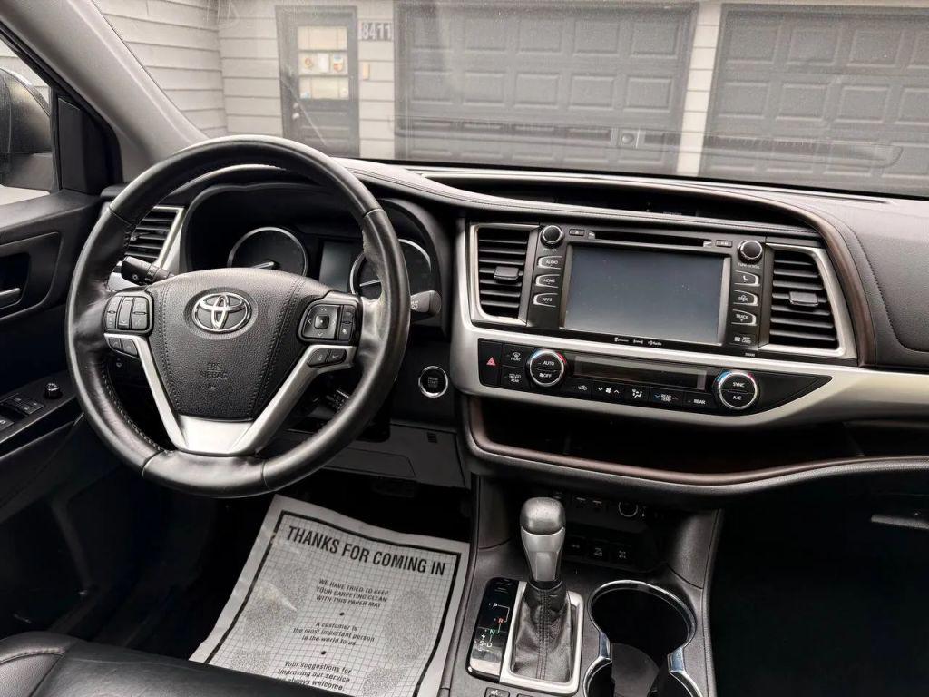 used 2019 Toyota Highlander car, priced at $17,999