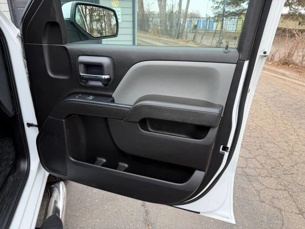 used 2019 GMC Sierra 1500 car, priced at $18,999