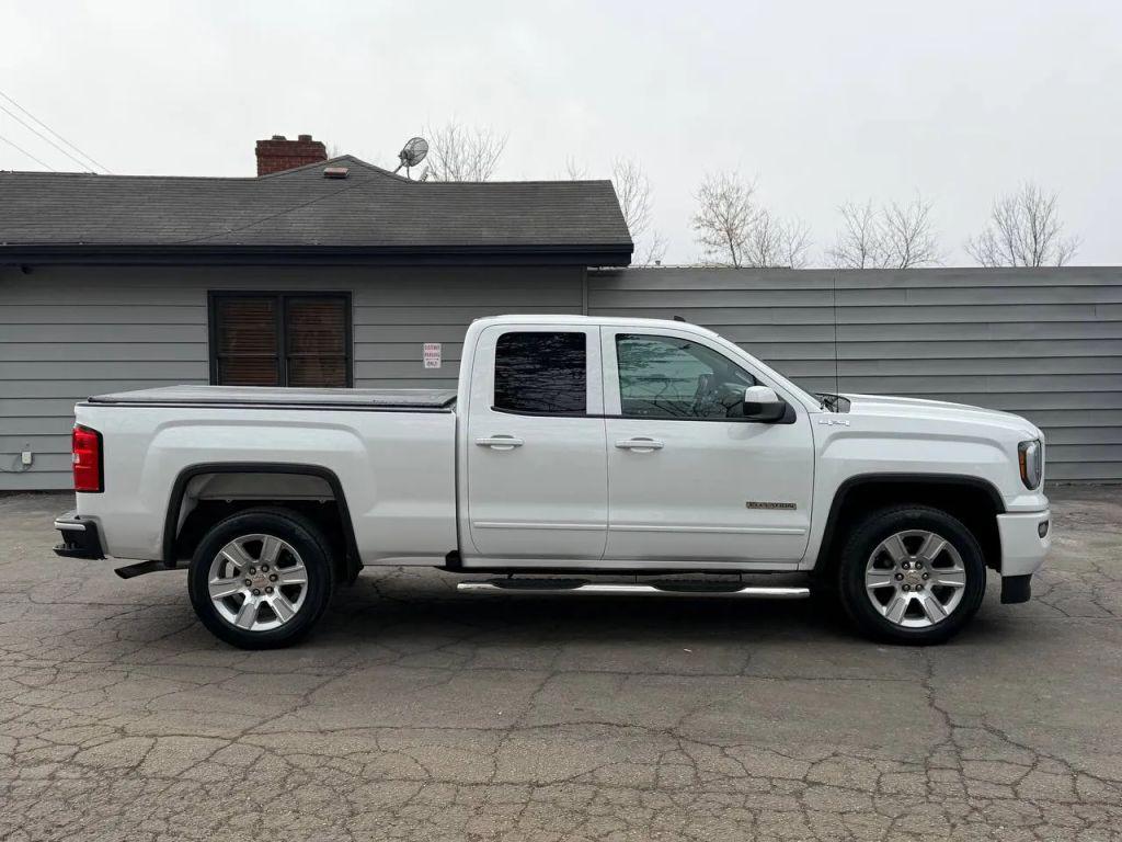 used 2019 GMC Sierra 1500 car, priced at $18,999