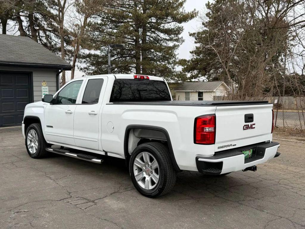 used 2019 GMC Sierra 1500 car, priced at $18,999