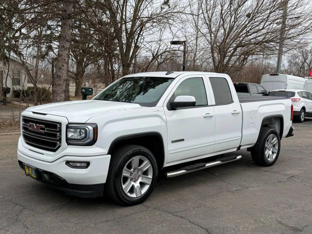 used 2019 GMC Sierra 1500 car, priced at $18,999