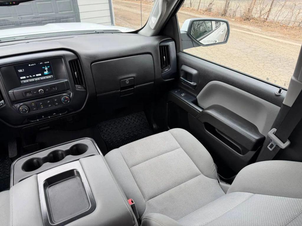 used 2019 GMC Sierra 1500 car, priced at $18,999